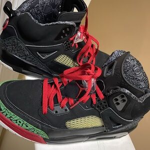 Jordan Spizike Black/Varsity red classic green w/ Original Box